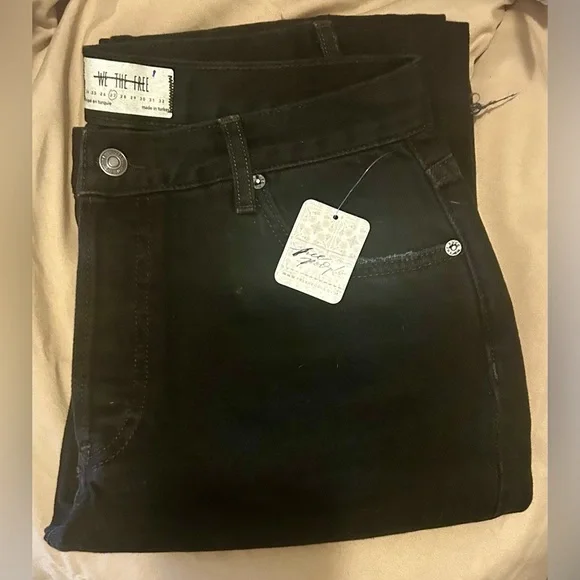 NWT Free People Maggie Mid-Rise Straight Cropped Jeans-Washed Black 27 - Picture 6 of 8